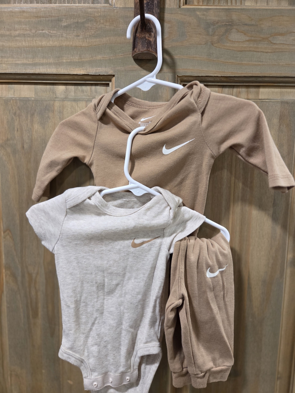 Nike Kids Neutral-Tone One-Piece Set - Beige & Cream